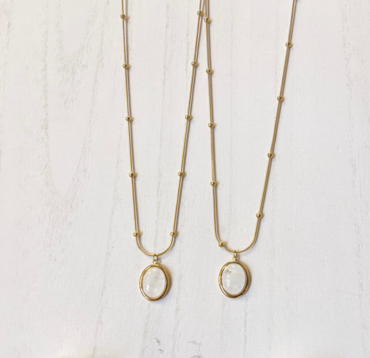 Peyton Oval Necklace