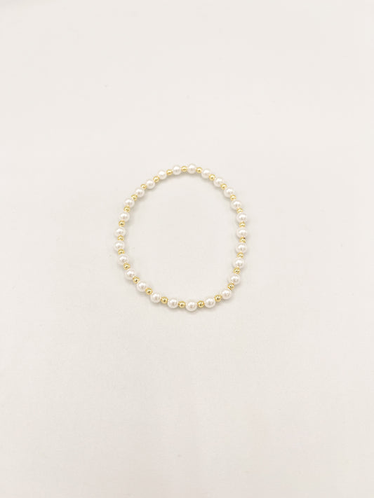 Kaley Pearl Bracelet